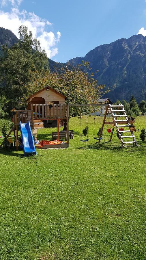 Haus Hubertus - Gaestehaus Sahler Partenen Kültér fotó
