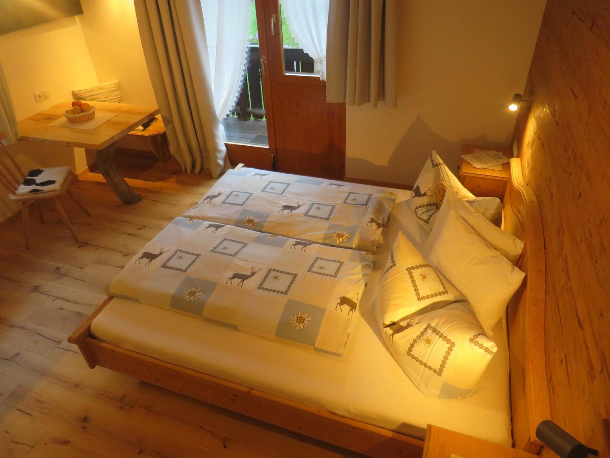 Haus Hubertus - Gaestehaus Sahler Partenen Kültér fotó